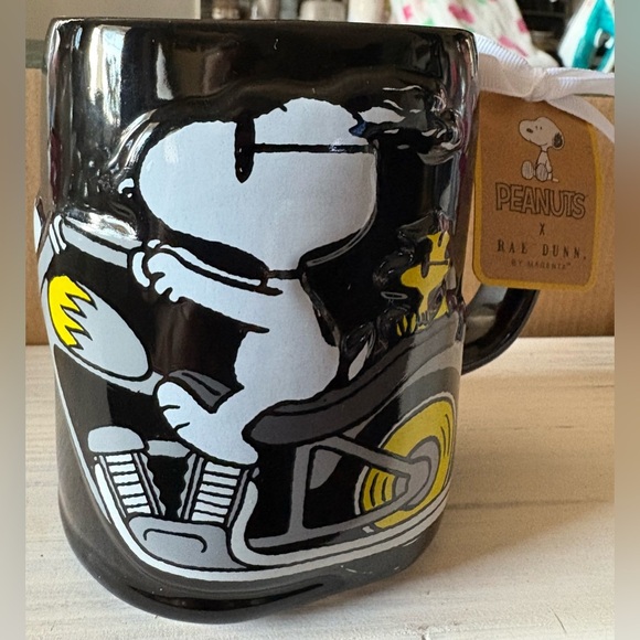 Rae Dunn Other - Rae Dunn Black and Yellow Peanuts Mug